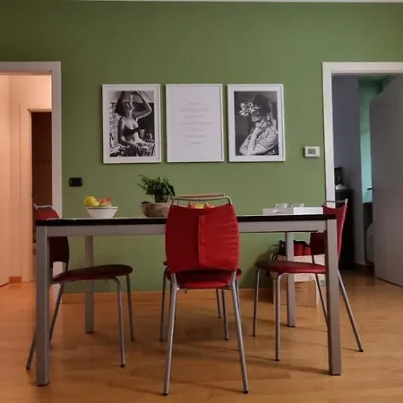 Rebel House Appartement Alba (Piedmont)