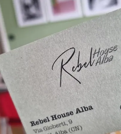 Rebel House Apartment